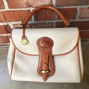 Women’s vintage purse
